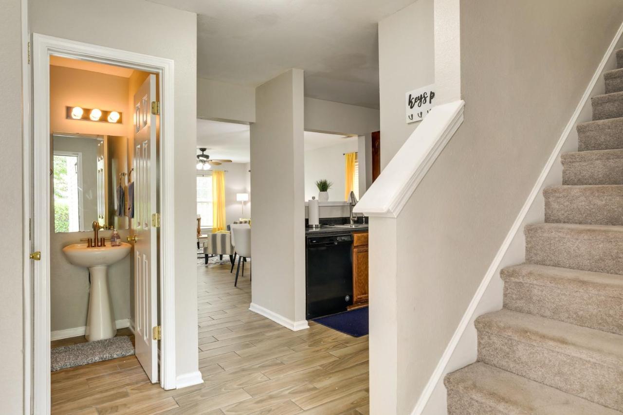 Charming North Charleston Townhome - Pets Welcome! ภายนอก รูปภาพ