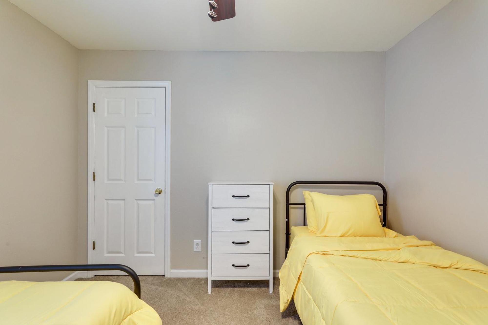 Charming North Charleston Townhome - Pets Welcome! ภายนอก รูปภาพ